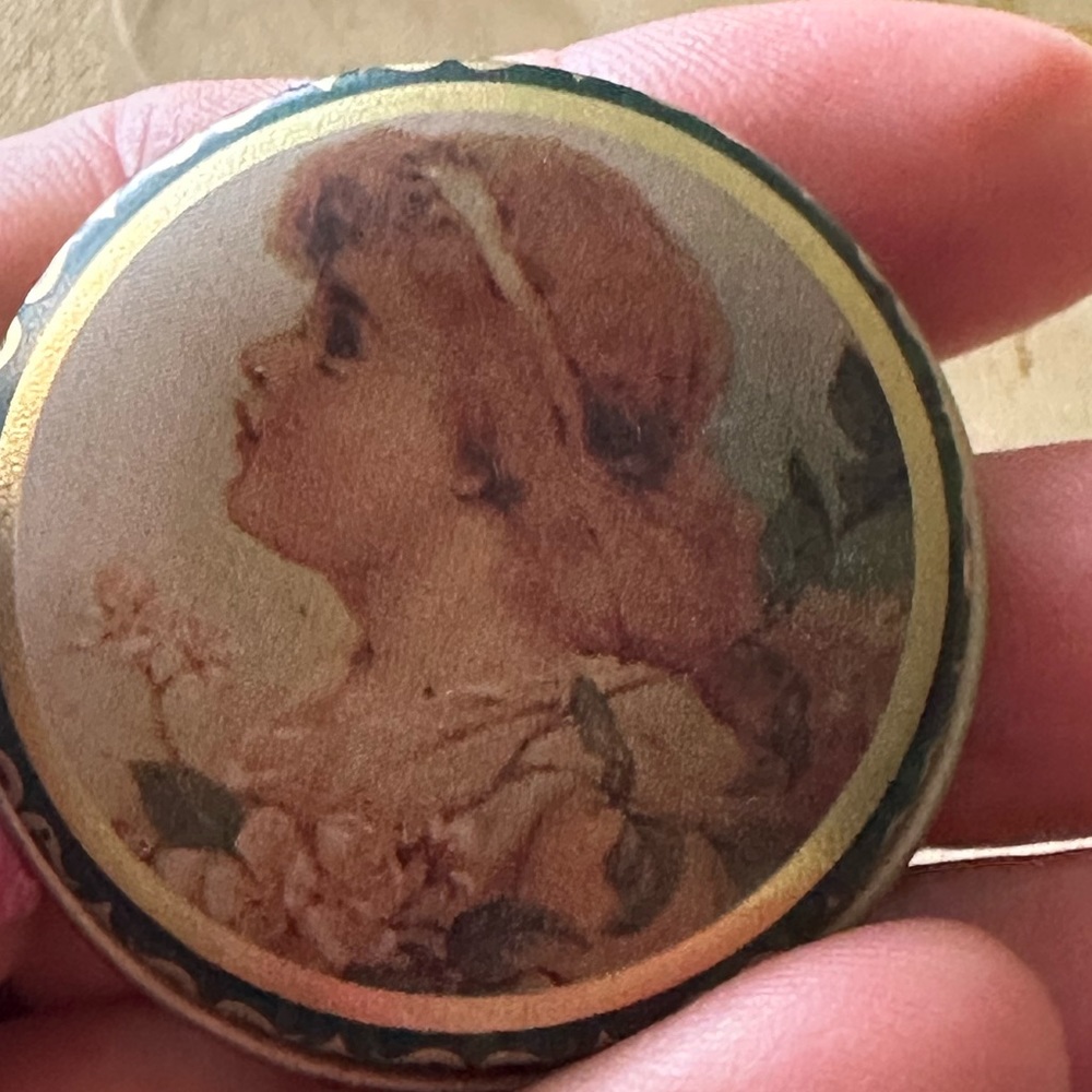 Vintage 1980s Victorian Girl Metal Mini Tin Round Pill / Mint Box / Container.